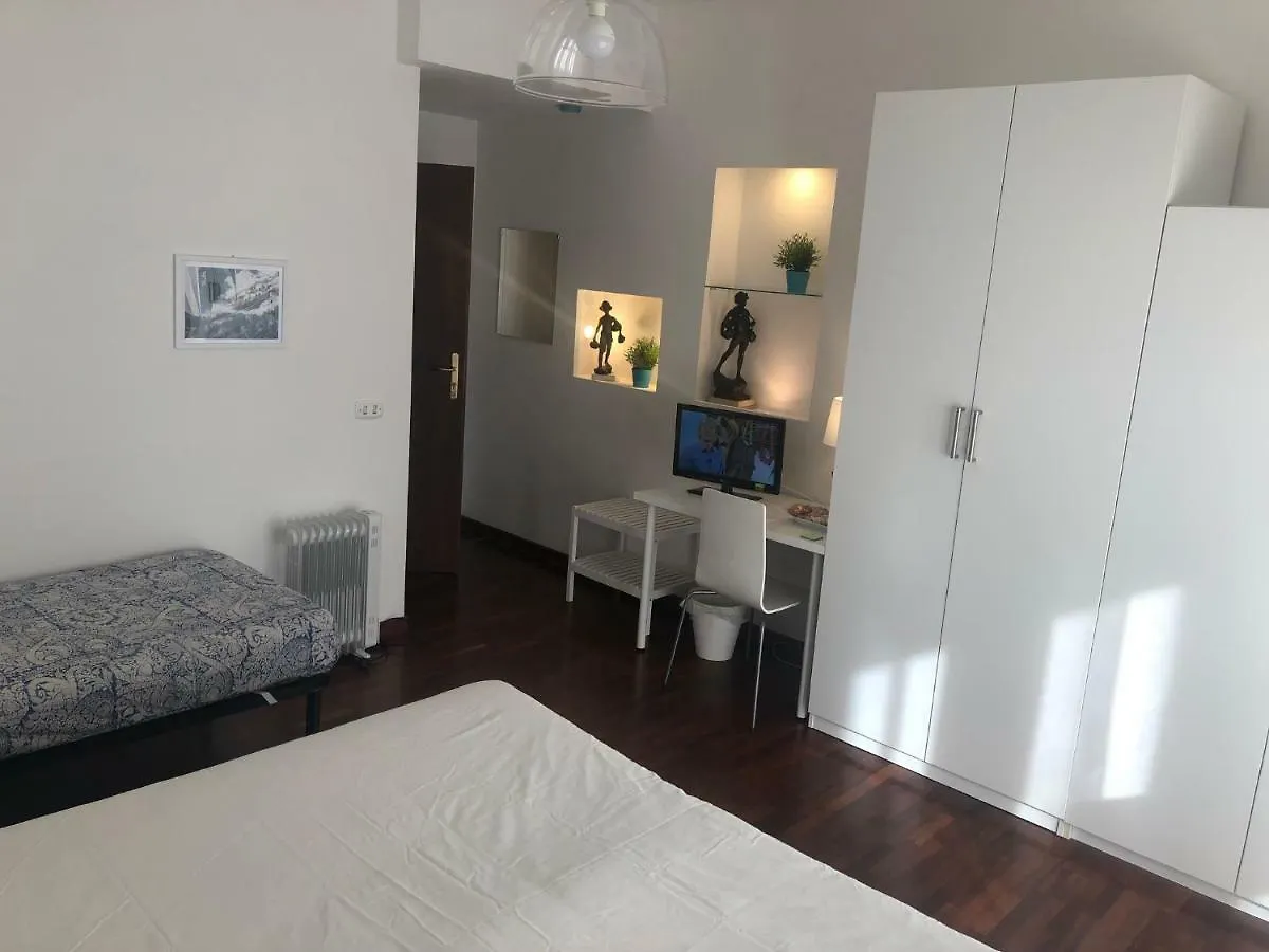 Bed and Breakfast Le Stanze Di Raffaello Napoli Bed & Breakfast